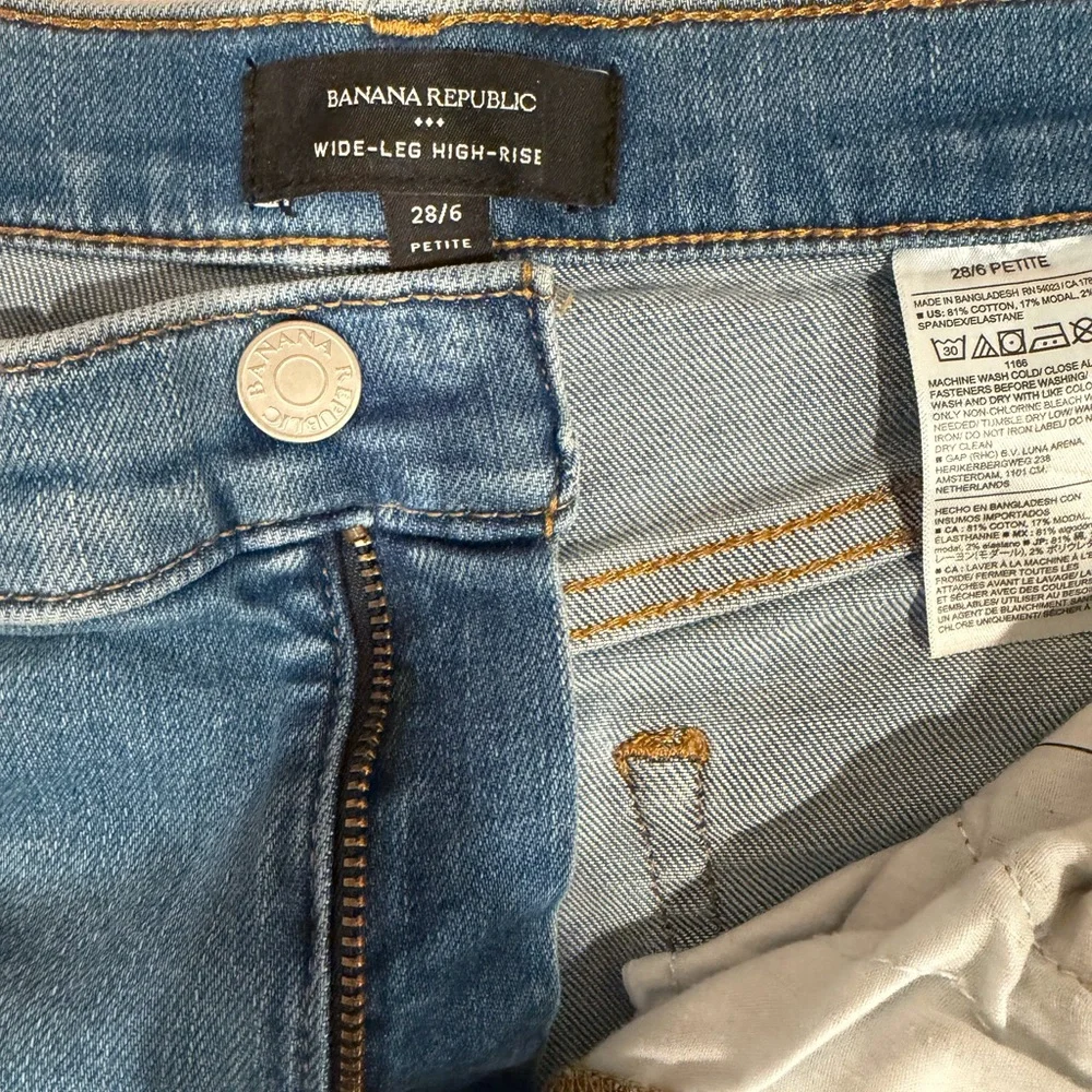 Banana Republic High Rise Wide Leg Jeans Medium Wash Petite 28 / 6P Modern Flare - Picture 5 of 7